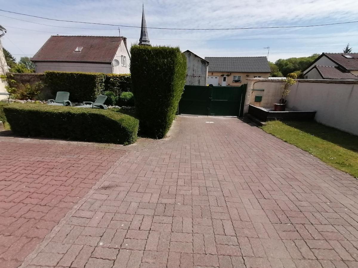 La Cle Des Champs Villa Longueval Exterior foto