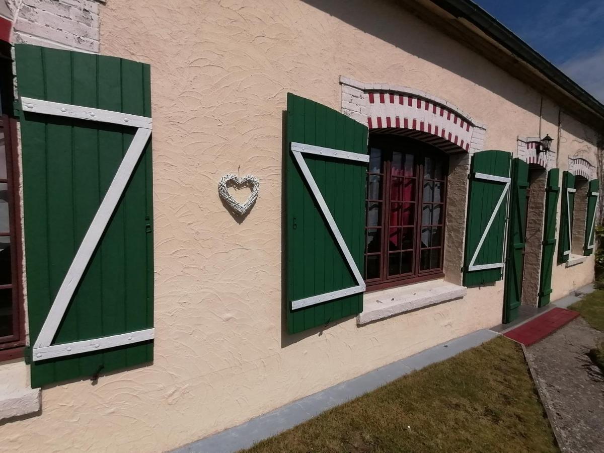 La Cle Des Champs Villa Longueval Exterior foto
